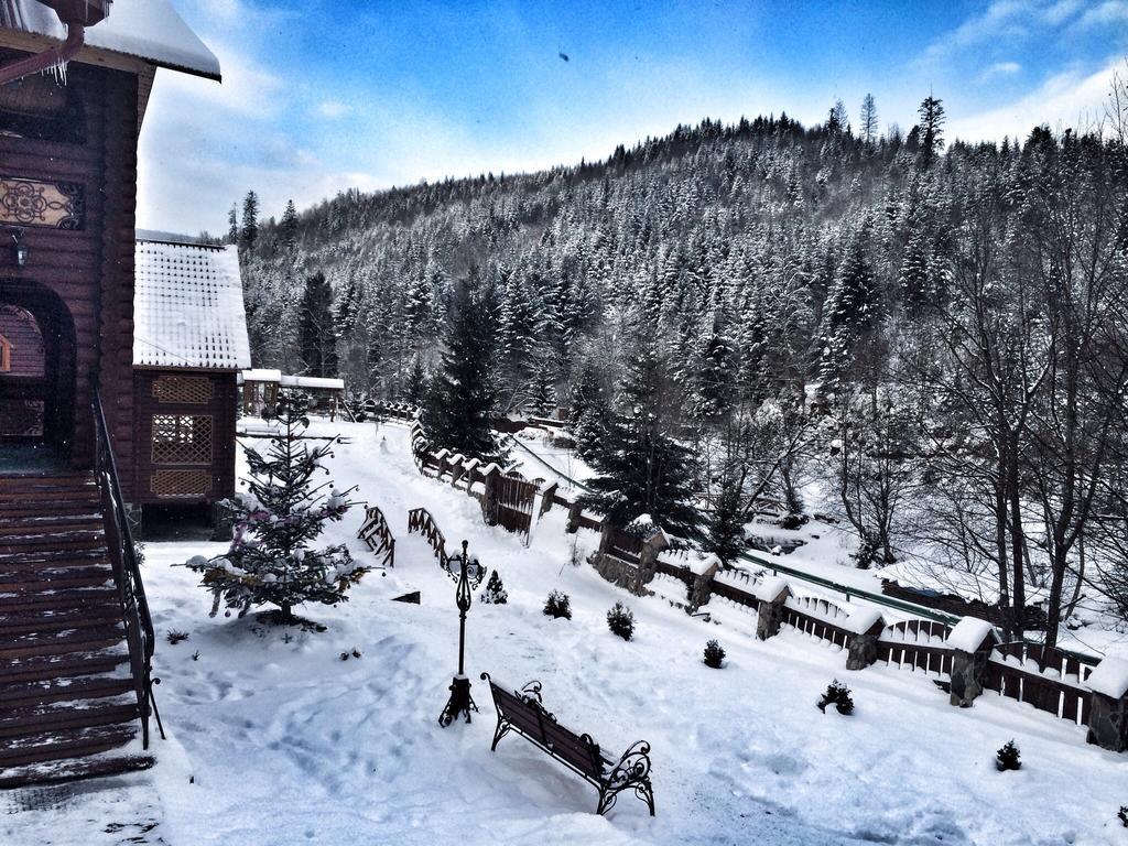 Lisova Kazka Hotel Zhdeniievo Luaran gambar